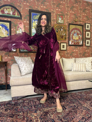 Mitali Wadhwa - Noorani Velvet Set