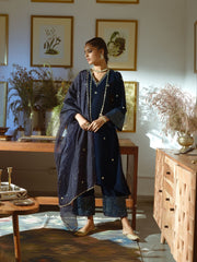 Gul Velvet Kurta Set