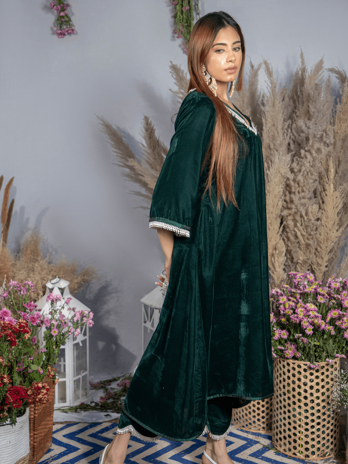 Ahana Ghai- Emerald Green Silk Velvet Kurta with Scallop Pants