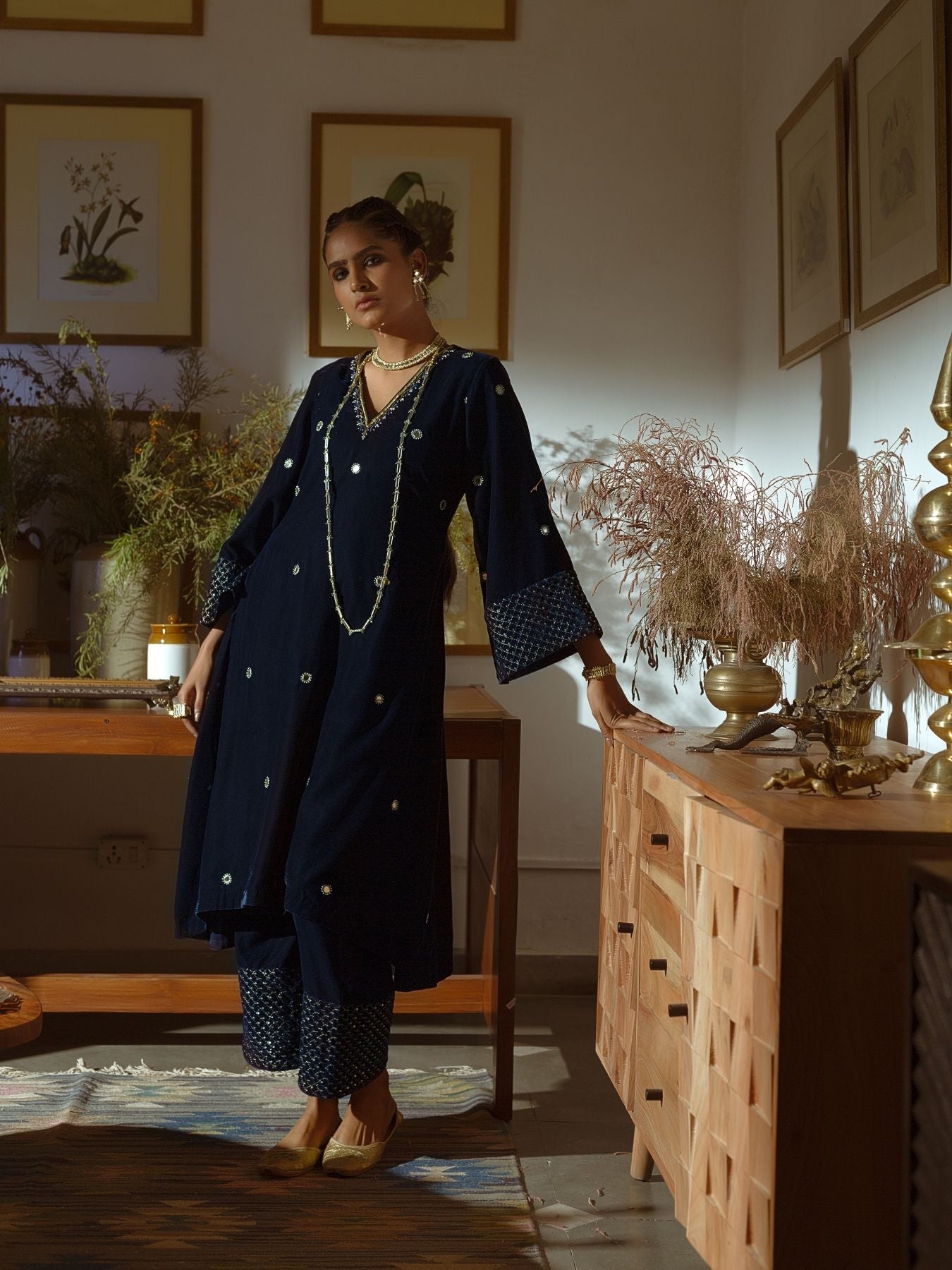 Gul Velvet Kurta Set