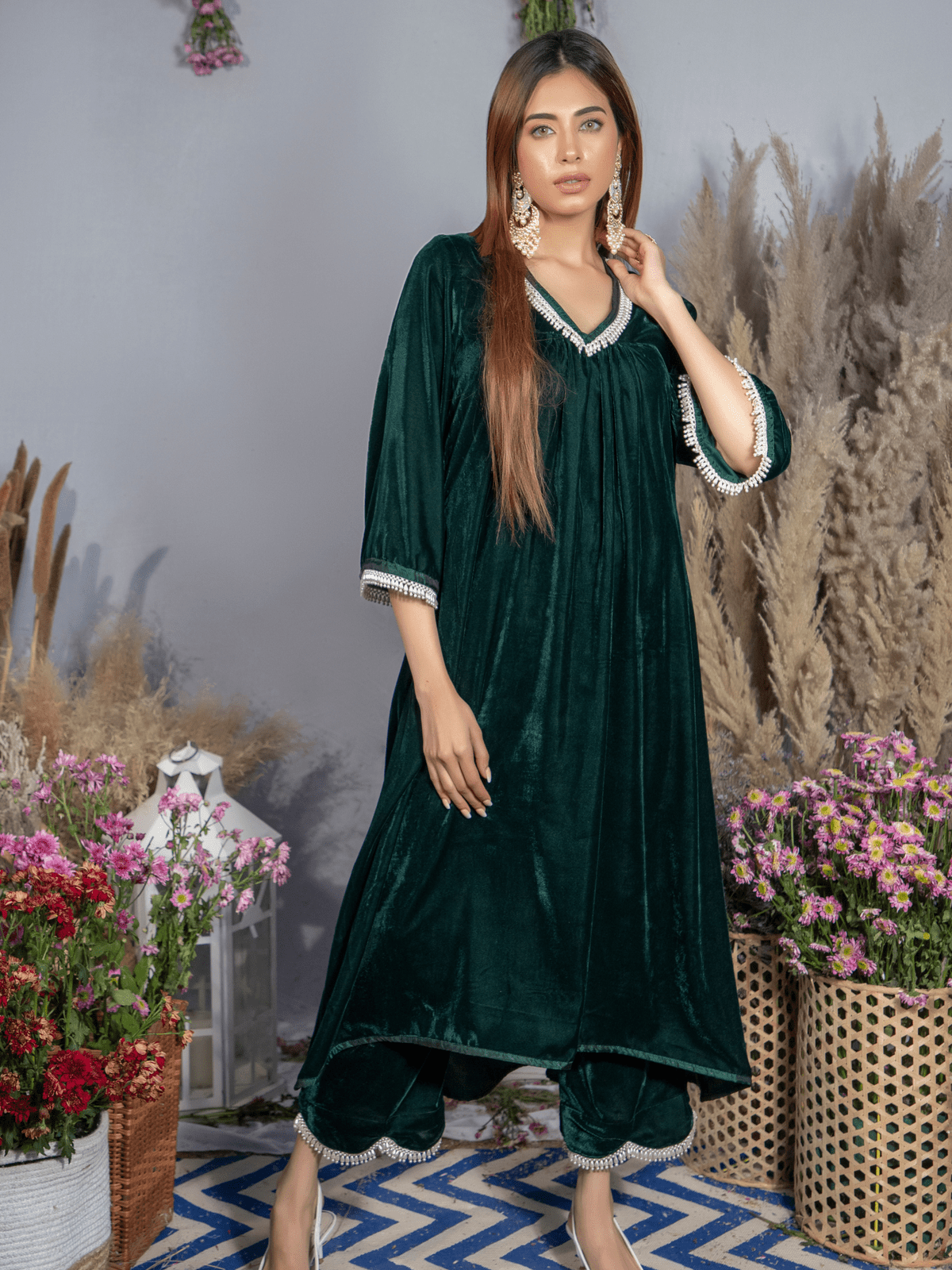 Ahana Ghai- Emerald Green Silk Velvet Kurta with Scallop Pants