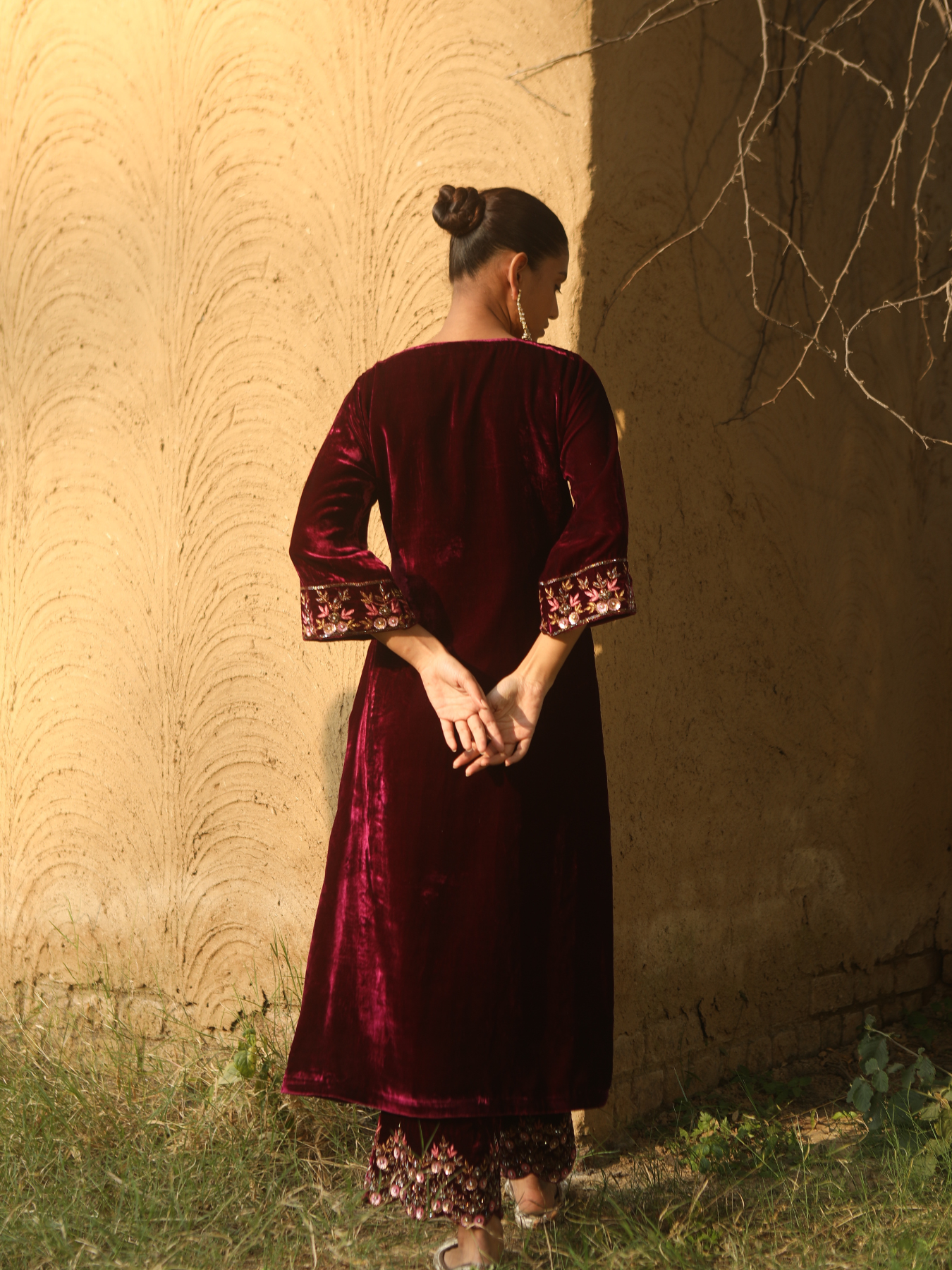 Noorani Velvet Set