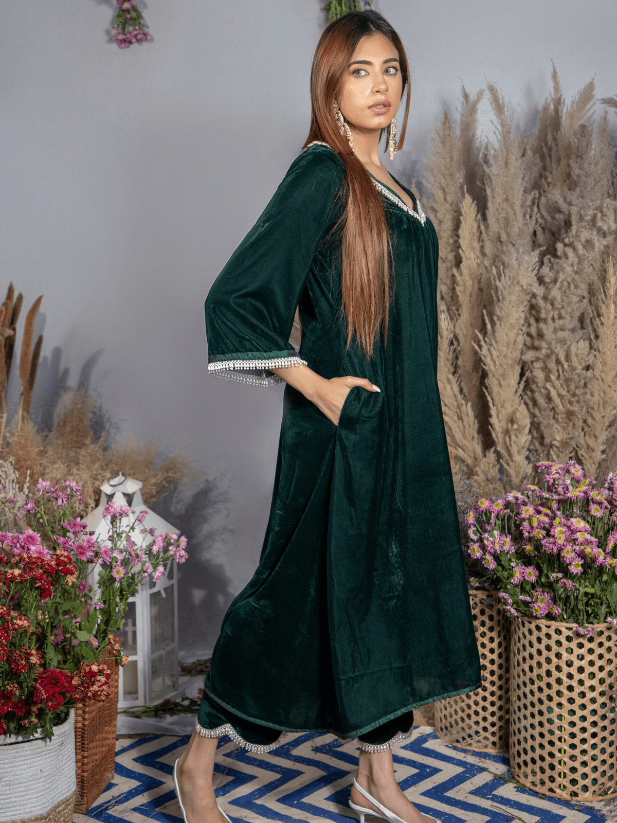 Ahana Ghai- Emerald Green Silk Velvet Kurta with Scallop Pants