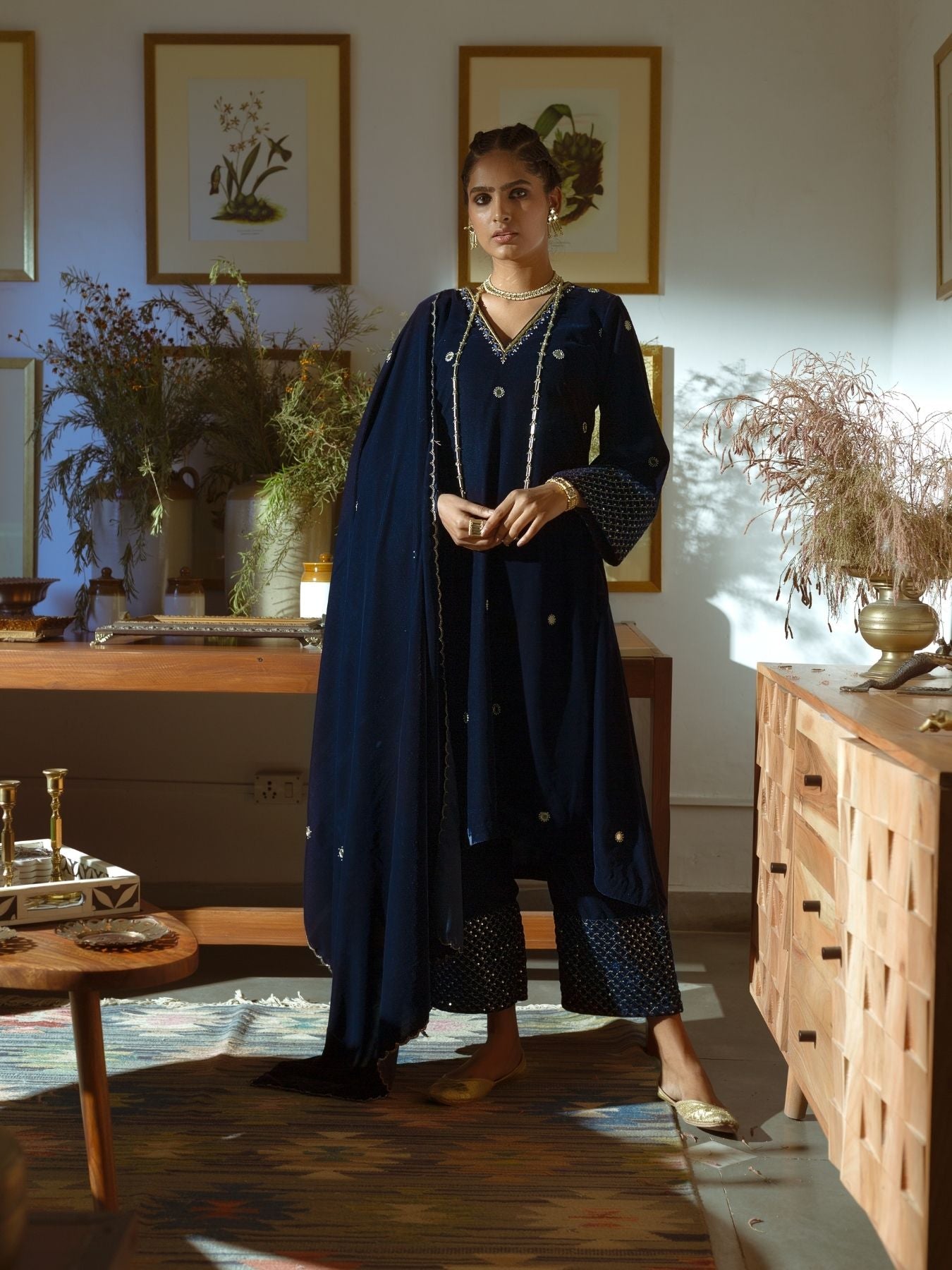 Gul Velvet Kurta Set