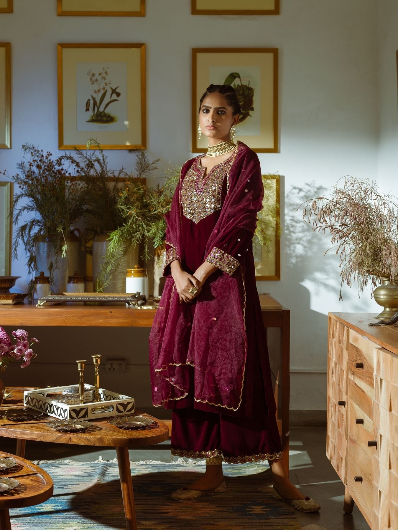 Ainna Velvet Kurta Set