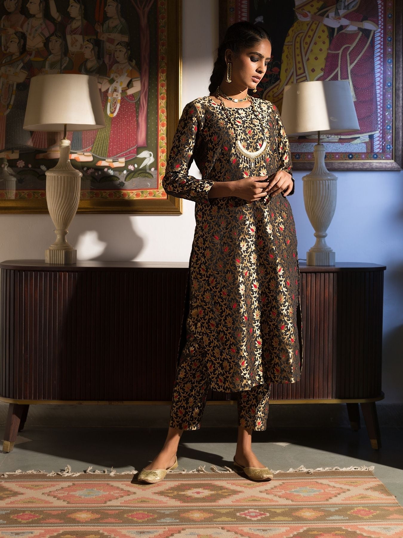 Enaraah Silk Brocade Kurta Set