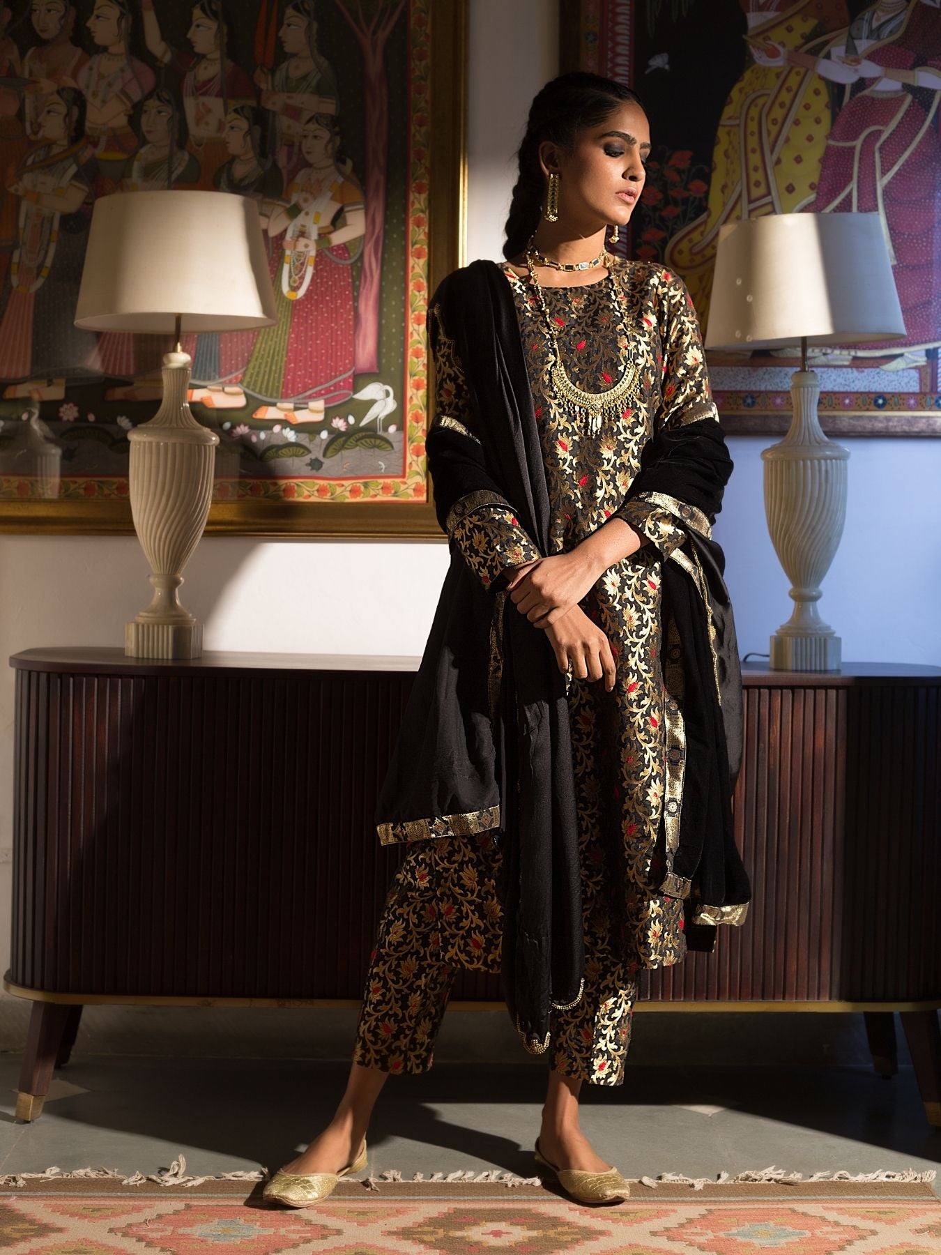 Enaraah Silk Brocade Kurta Set